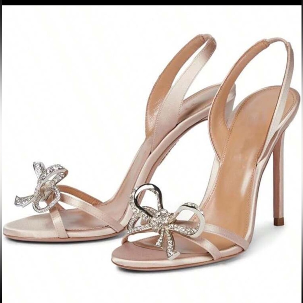 Champagne Color Slingback Heels W/ Silver & Crystal Bow Accent. US 9 (run small)